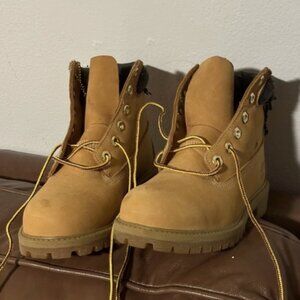 Timberland 6 In. Boot Wheat Big Kids Size 3.5